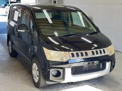 Mitsubishi DELICA D5  с аукциона в Японии