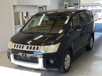 Mitsubishi DELICA D5  с аукциона в Японии