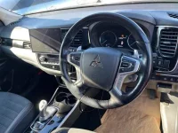 Mitsubishi OUTLANDER PHEV лот № 15010 оценка R  с аукциона в Японии 2