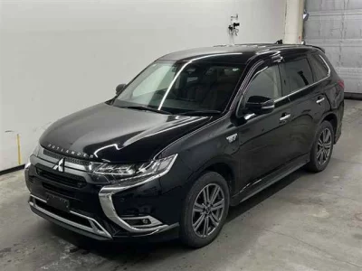 Mitsubishi OUTLANDER PHEV  с аукциона в Японии