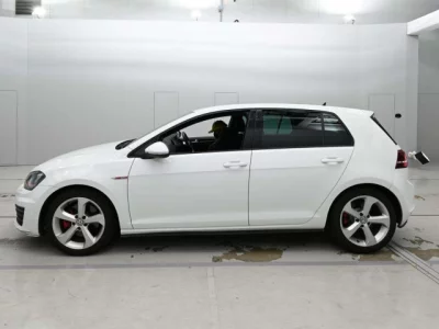 Volkswagen GOLF  с аукциона в Японии