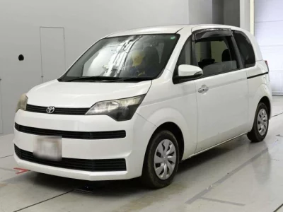 Toyota SPADE  с аукциона в Японии