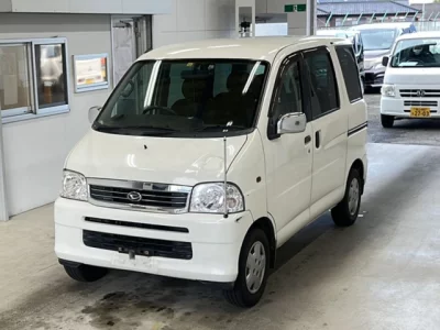 Daihatsu Atrai Wagon  с аукциона в Японии