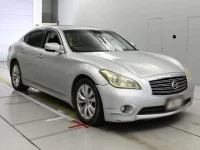 Nissan FUGA лот № 10033 оценка 3.5  с аукциона в Японии 4