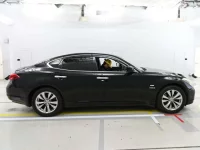 Nissan FUGA лот № 10038 оценка 3.5  с аукциона в Японии 2