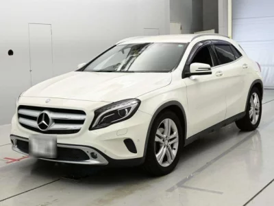 Mercedes-Benz GLA CLASS