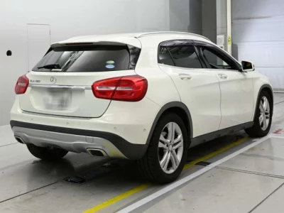 Mercedes-Benz GLA CLASS