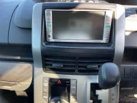 Toyota VOXY лот № 20037 оценка 4  с аукциона в Японии 5