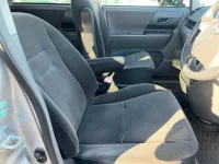 Toyota VOXY лот № 20037 оценка 4  с аукциона в Японии 6