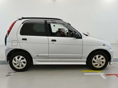 Daihatsu TERIOS KID  с аукциона в Японии