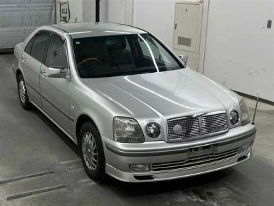 Toyota PROGRES  с аукциона в Японии