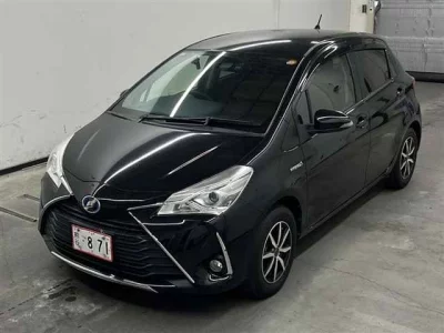 Toyota VITZ  с аукциона в Японии