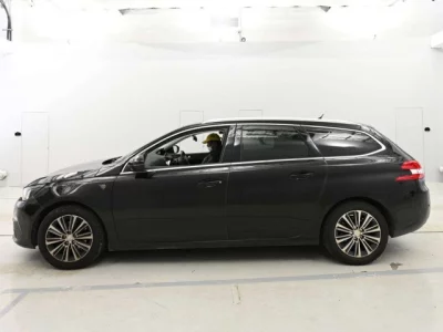 Peugeot 308  с аукциона в Японии