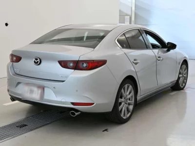 Mazda MAZDA3  с аукциона в Японии