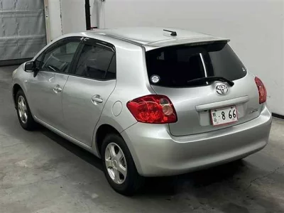 Toyota AURIS  с аукциона в Японии