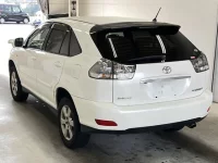 Toyota HARRIER лот № 2104 оценка 3.5  с аукциона в Японии 4