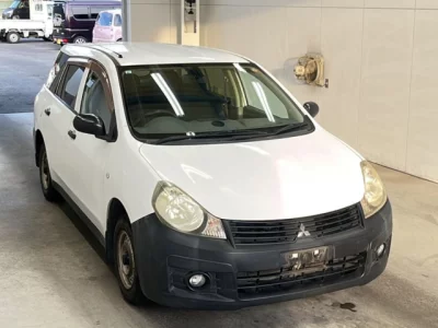 Mitsubishi LANCER VAN
