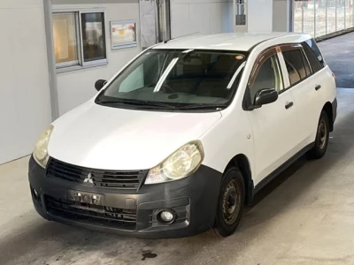 Mitsubishi LANCER VAN