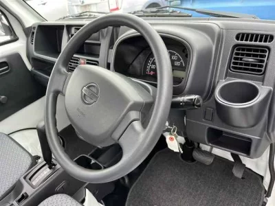 Nissan CLIPPER TRUCK