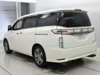 Nissan ELGRAND лот № 10064 оценка 4.5  с аукциона в Японии 5