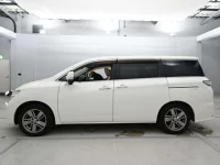 Nissan ELGRAND лот № 10064 оценка 4.5  с аукциона в Японии 3