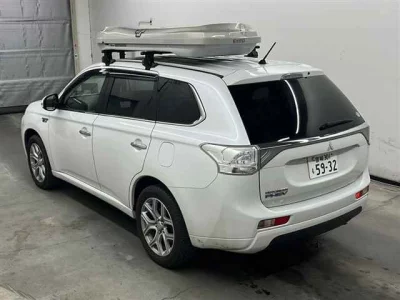 Mitsubishi OUTLANDER PHEV