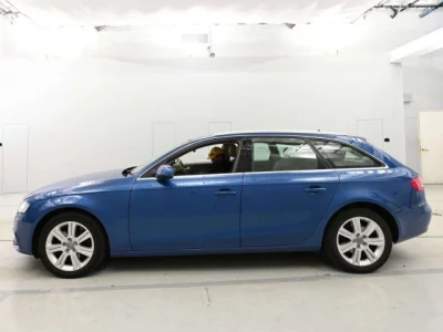 Audi A4  с аукциона в Японии