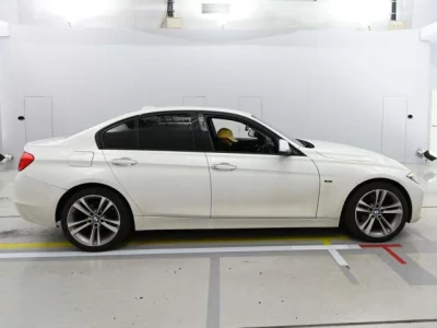 BMW 3-Series  с аукциона в Японии