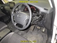 Toyota IPSUM лот № 148 оценка 3.5  с аукциона в Японии 2