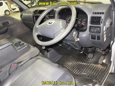 Mazda BONGO VAN  с аукциона в Японии