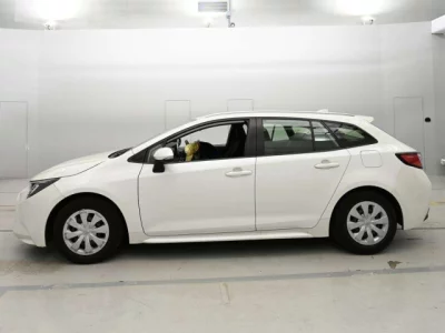 Toyota COROLLA TOURING  с аукциона в Японии