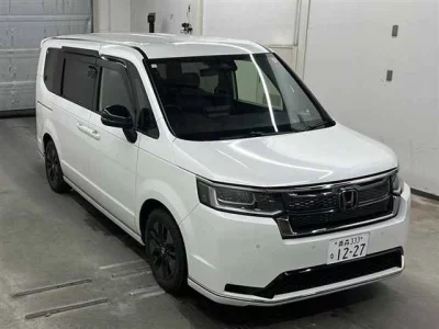 Honda STEP WAGON  с аукциона в Японии