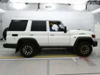 Toyota LAND CRUISER лот № 36068 оценка 5  с аукциона в Японии 2