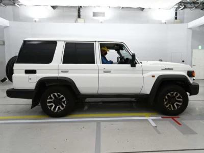 Toyota LAND CRUISER  с аукциона в Японии