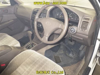 Toyota CAMRY  с аукциона в Японии