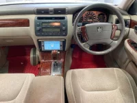 Toyota CROWN лот № 1064 оценка 3.5  с аукциона в Японии 2