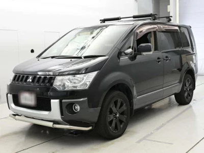 Mitsubishi DELICA D5