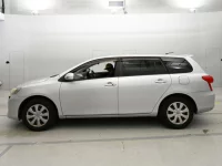 Toyota COROLLA FIELDER лот № 10097 оценка RA  с аукциона в Японии 3