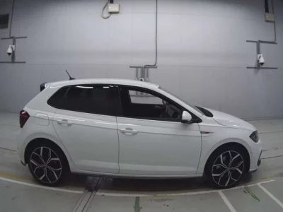 Volkswagen POLO  с аукциона в Японии