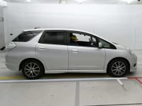 Honda FIT SHUTTLE лот № 10112 оценка 3.5  с аукциона в Японии 2