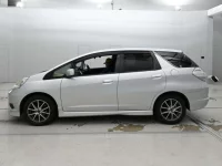 Honda FIT SHUTTLE лот № 10112 оценка 3.5  с аукциона в Японии 3