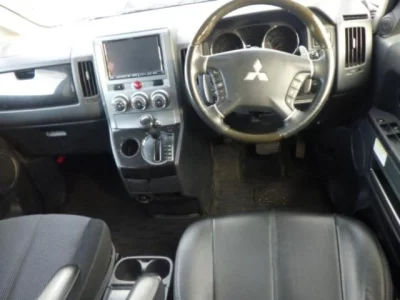 Mitsubishi DELICA D5  с аукциона в Японии