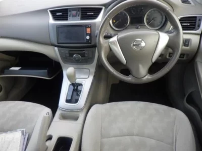 Nissan SYLPHY  с аукциона в Японии