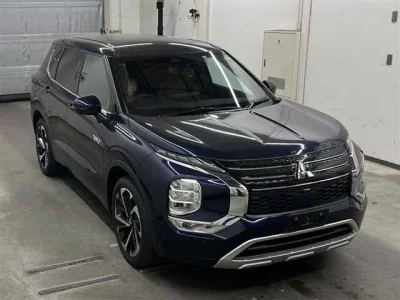 Mitsubishi OUTLANDER PHEV  с аукциона в Японии
