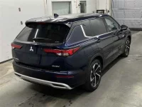 Mitsubishi OUTLANDER PHEV лот № 15078 оценка 4  с аукциона в Японии 4