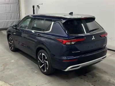 Mitsubishi OUTLANDER PHEV  с аукциона в Японии