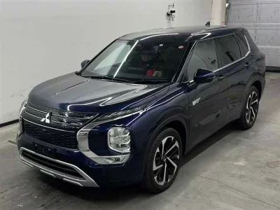 Mitsubishi OUTLANDER PHEV  с аукциона в Японии