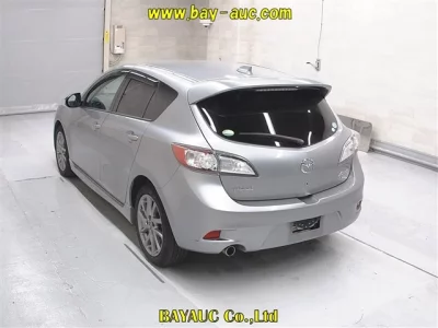 Mazda AXELA  с аукциона в Японии