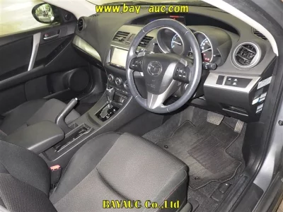 Mazda AXELA  с аукциона в Японии