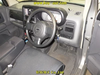 Nissan CUBECUBIC  с аукциона в Японии